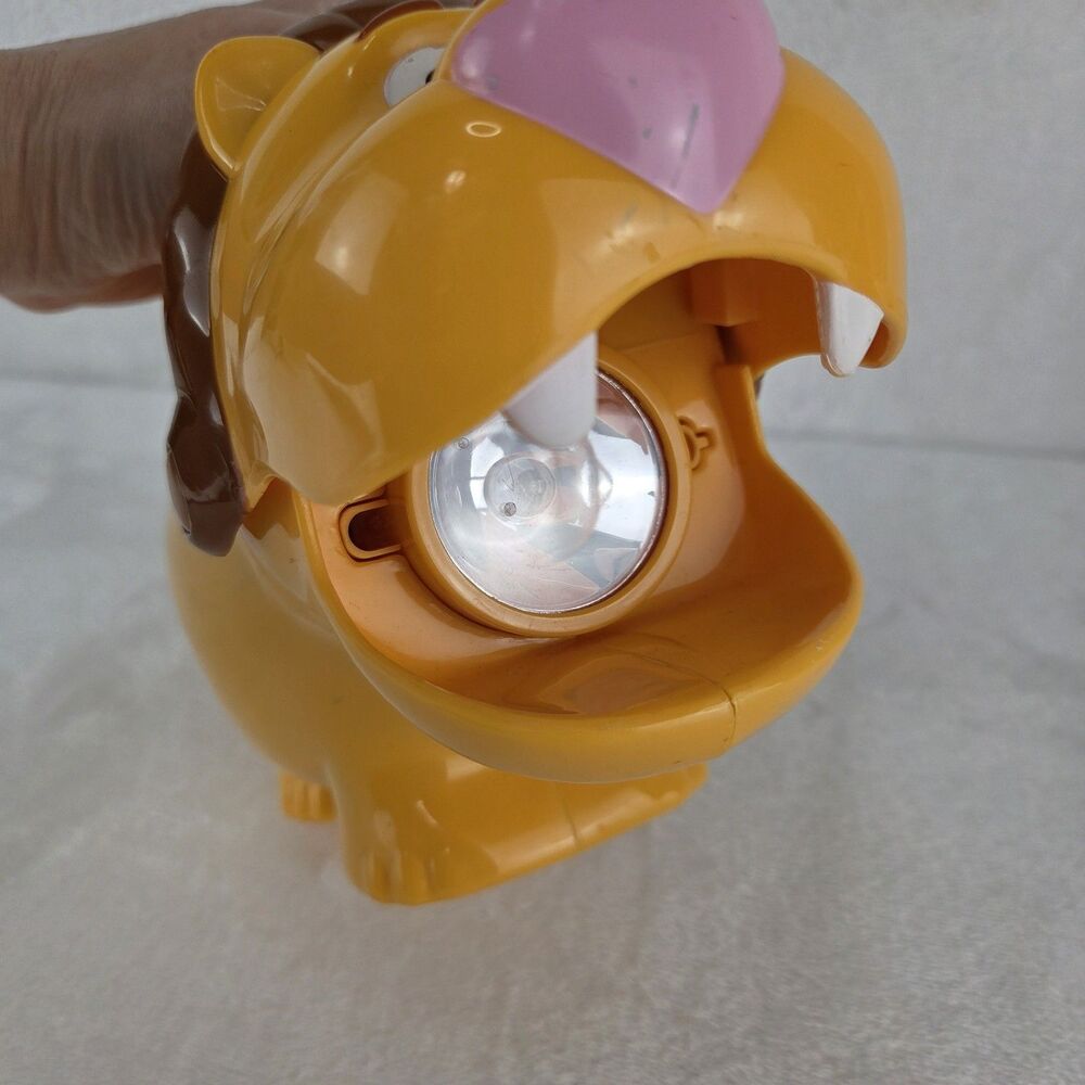 Vintage Little Tikes Y2K Glow & Speak Roaring Lion Flashlight Growl WORKS - Picture 11 of 12